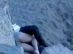 Adolescente delgada hentai en español latino sin censura masturbándose