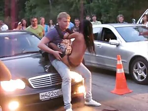 Cubriendo no a su hermana adolescente en semen pegajoso xxx en audio latino caliente