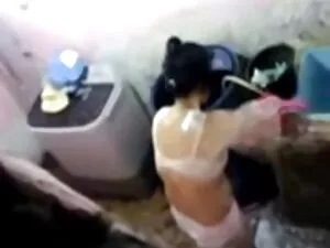 chica chic con 2 chicos anal en español latino