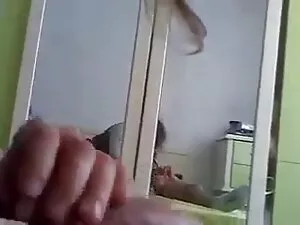 Tarta madura porno hentay en español latino brandi minx está de rodillas chupando un geek