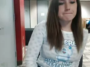Trío hentai latino xxx FMM con rubia